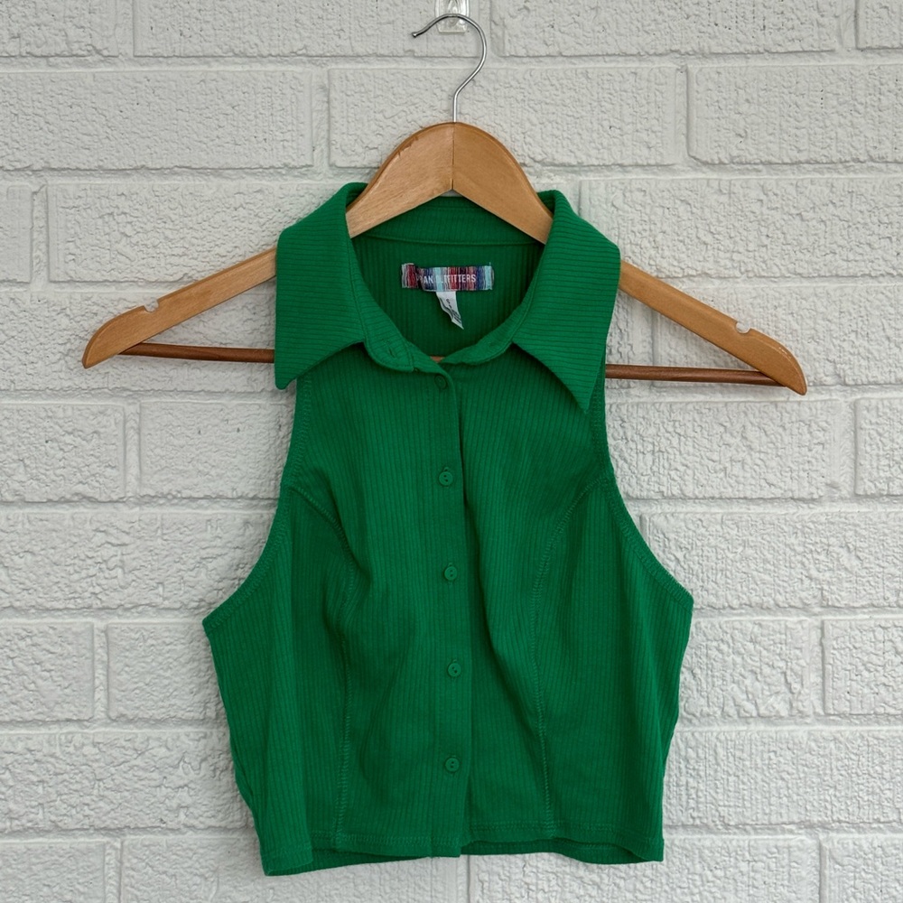 cutest urban outfitters green button up tank!